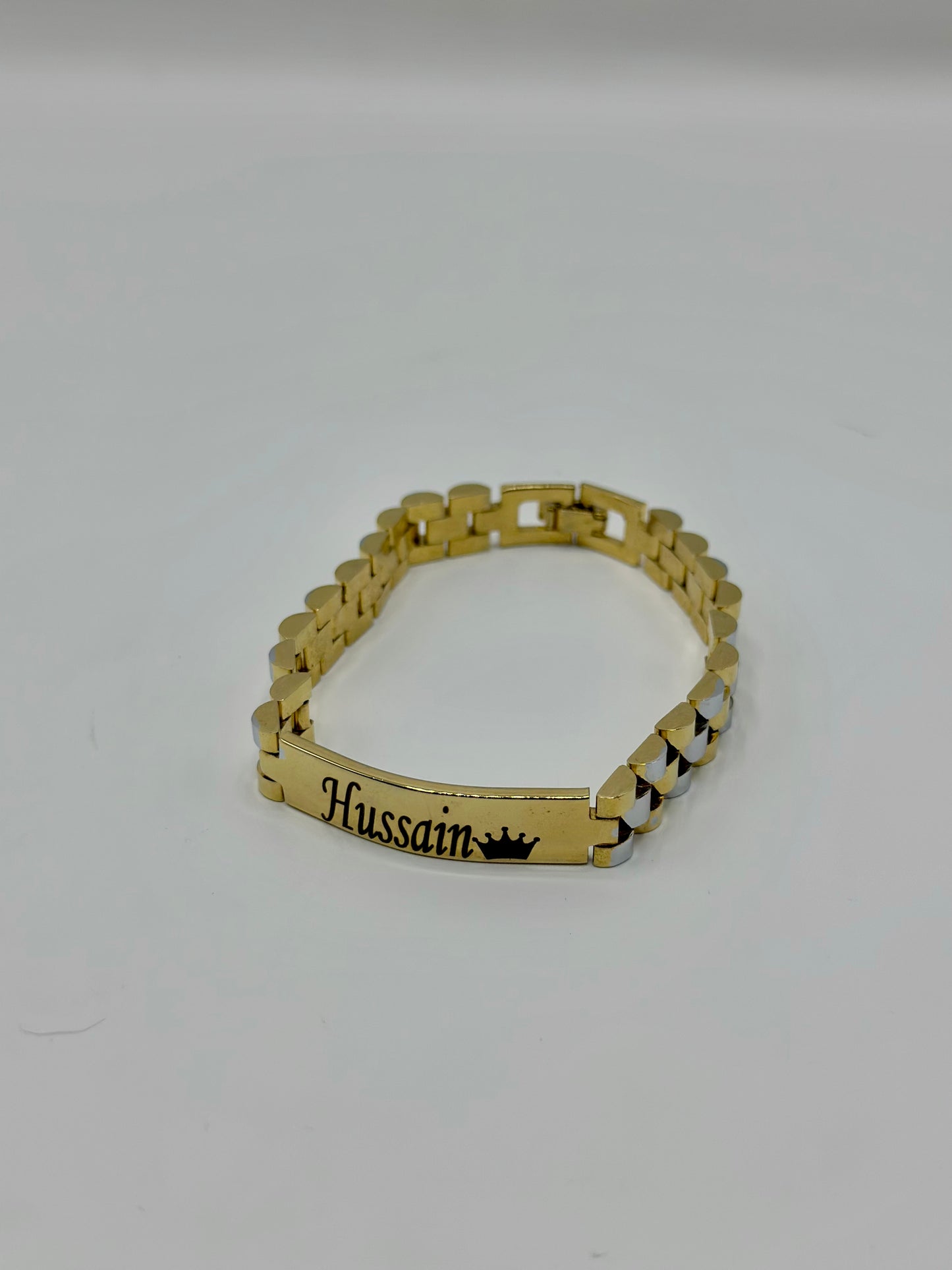 Engraved Name Braclet